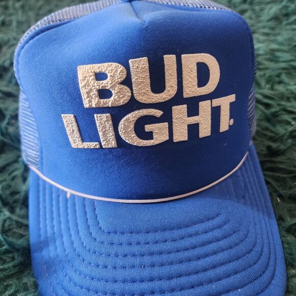 Vintage Bud Light Blue Mesh Trucker Hat Snapback Calhead Style 82 Adult - Picture 1 of 7